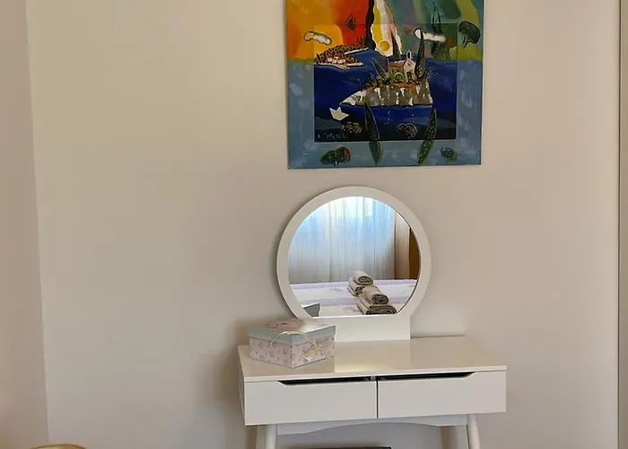 Nadija Apartment *